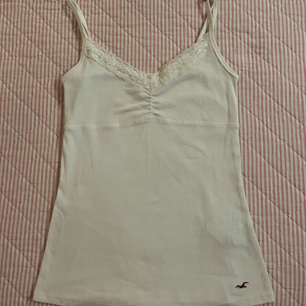 White holister Lace Trim Cami Top ( vintage collection )